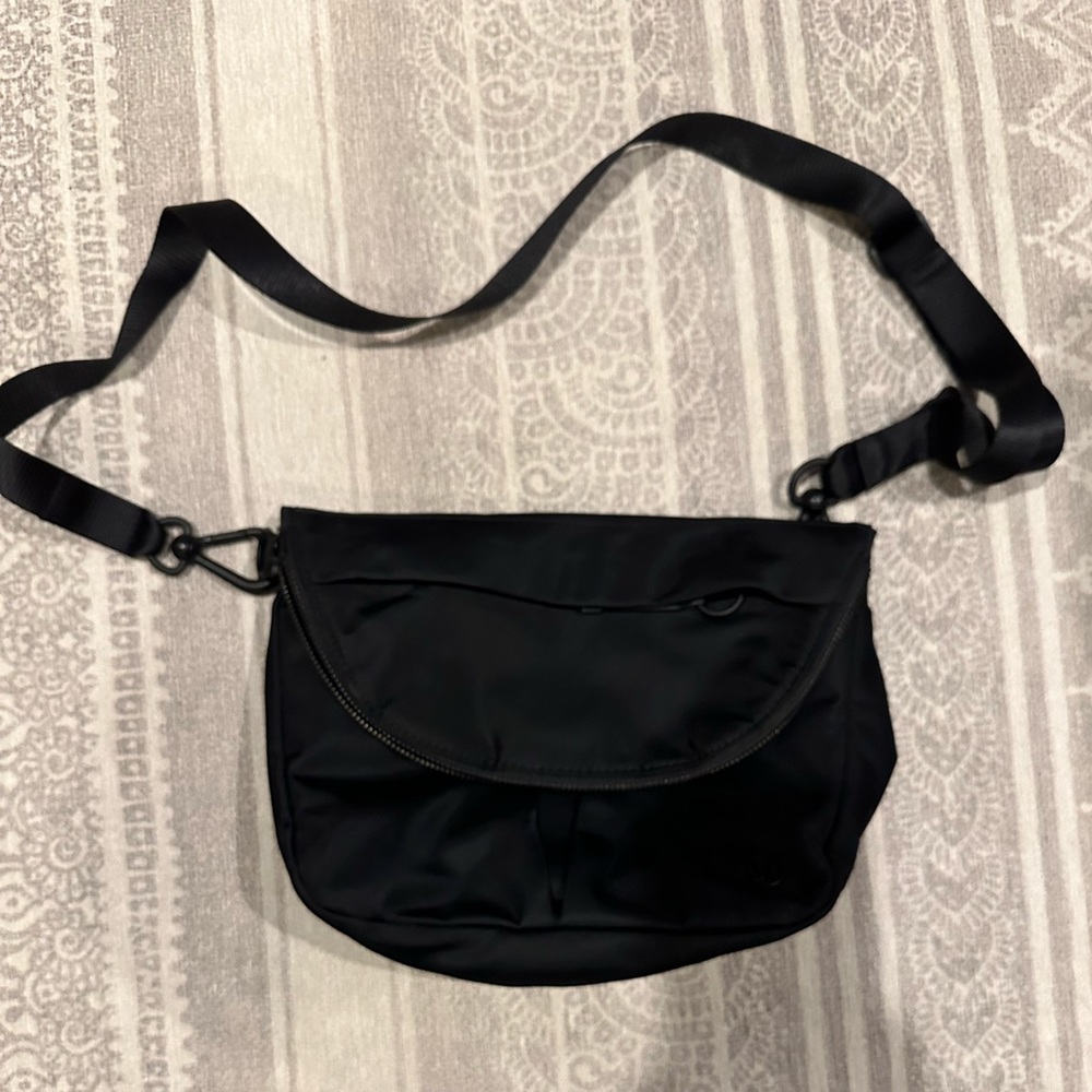 Lululemon all night festival bag. Good condition.